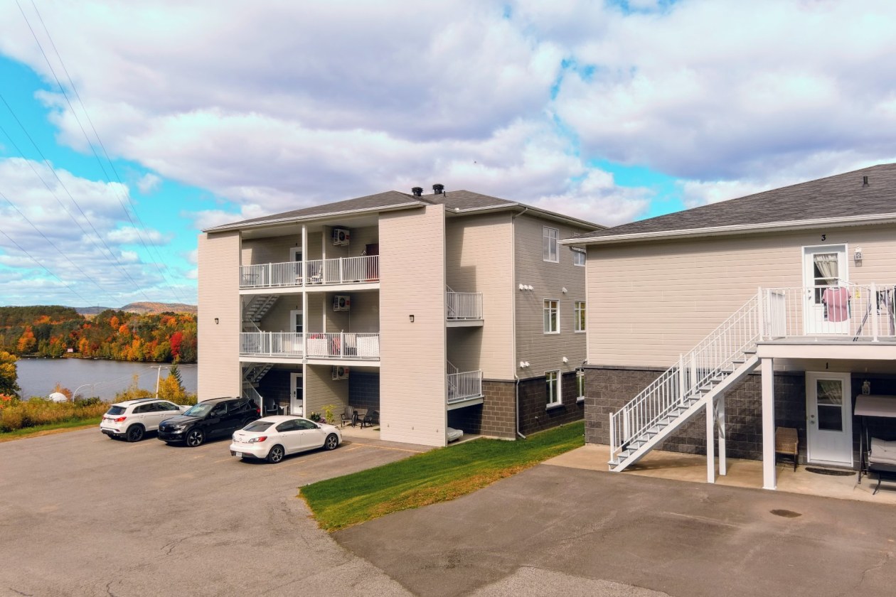 Façade — 1100 Av. du Capitaine-Veilleux, Shawinigan