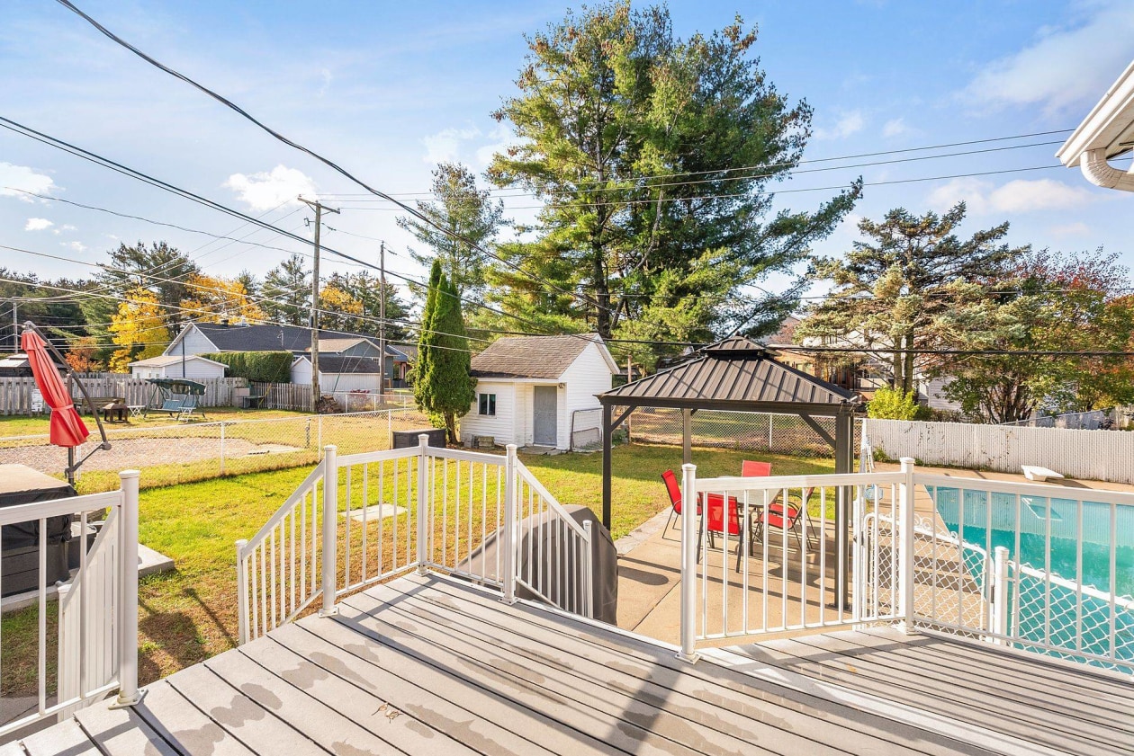 Cour — 987 Rue Deveau, Trois-Rivières