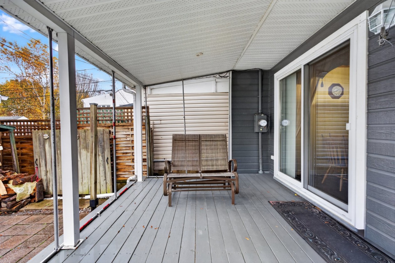 Terrasse — 9150 Rue de l'Amazone, Québec
