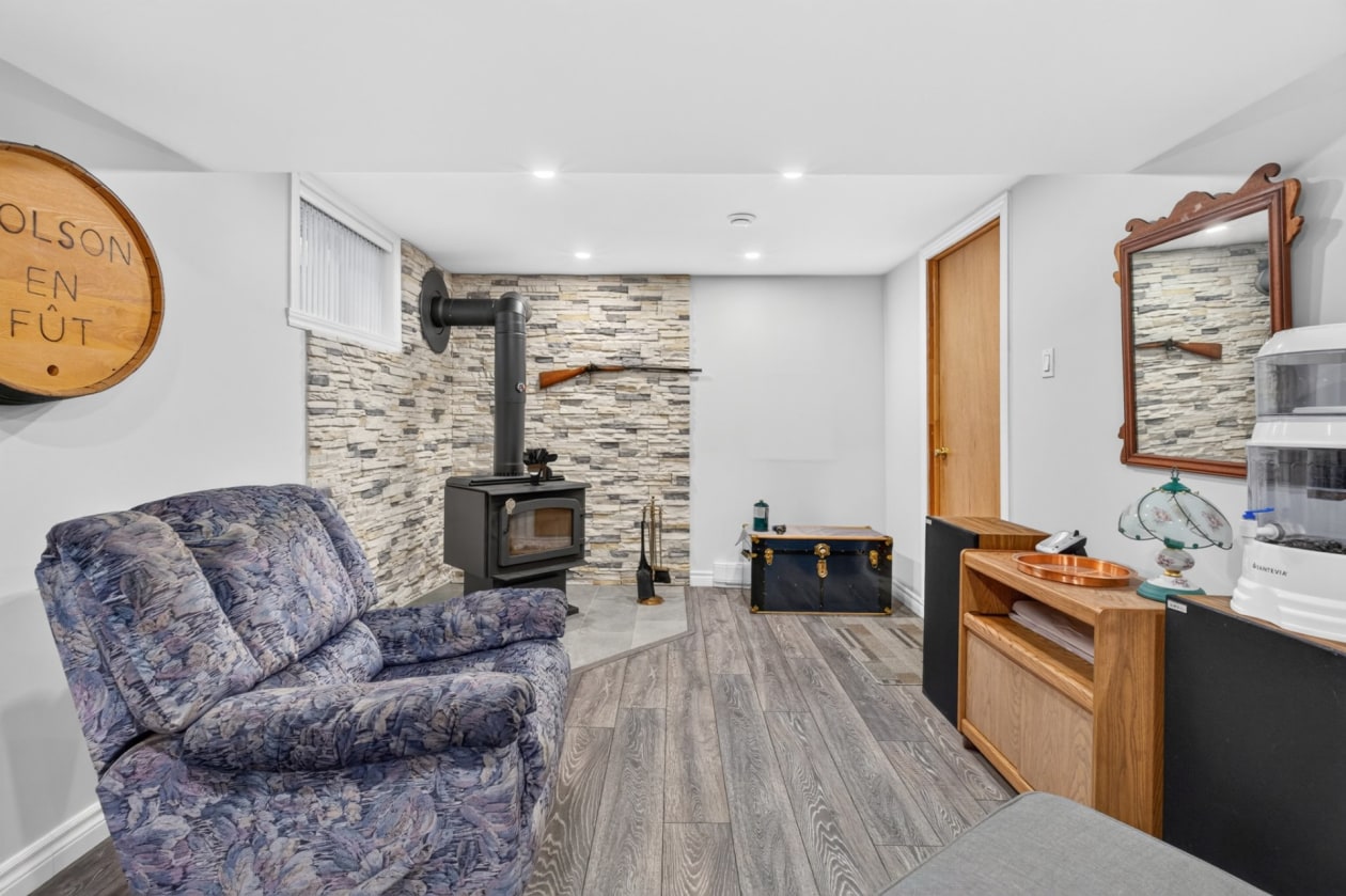 Salle familiale — 9150 Rue de l'Amazone, Québec