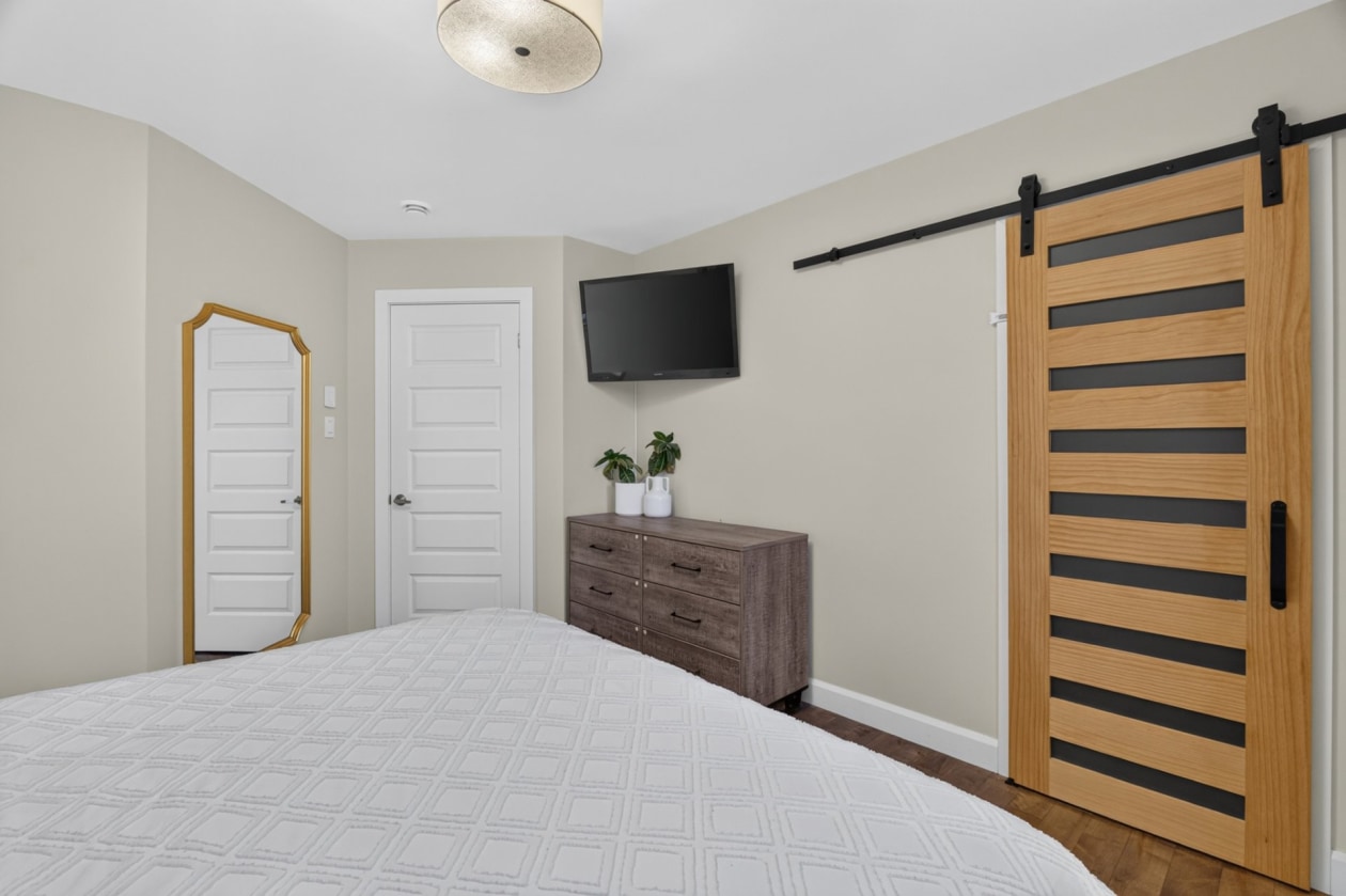 Chambre à coucher principale — 1805 Carré Tourville, Québec
