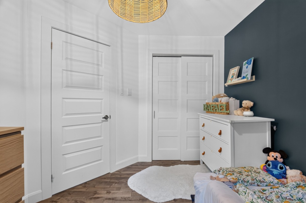Chambre à coucher — 1805 Carré Tourville, Québec