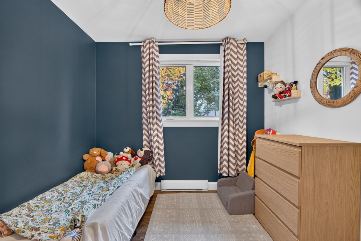 Chambre à coucher — 1805 Carré Tourville, Québec