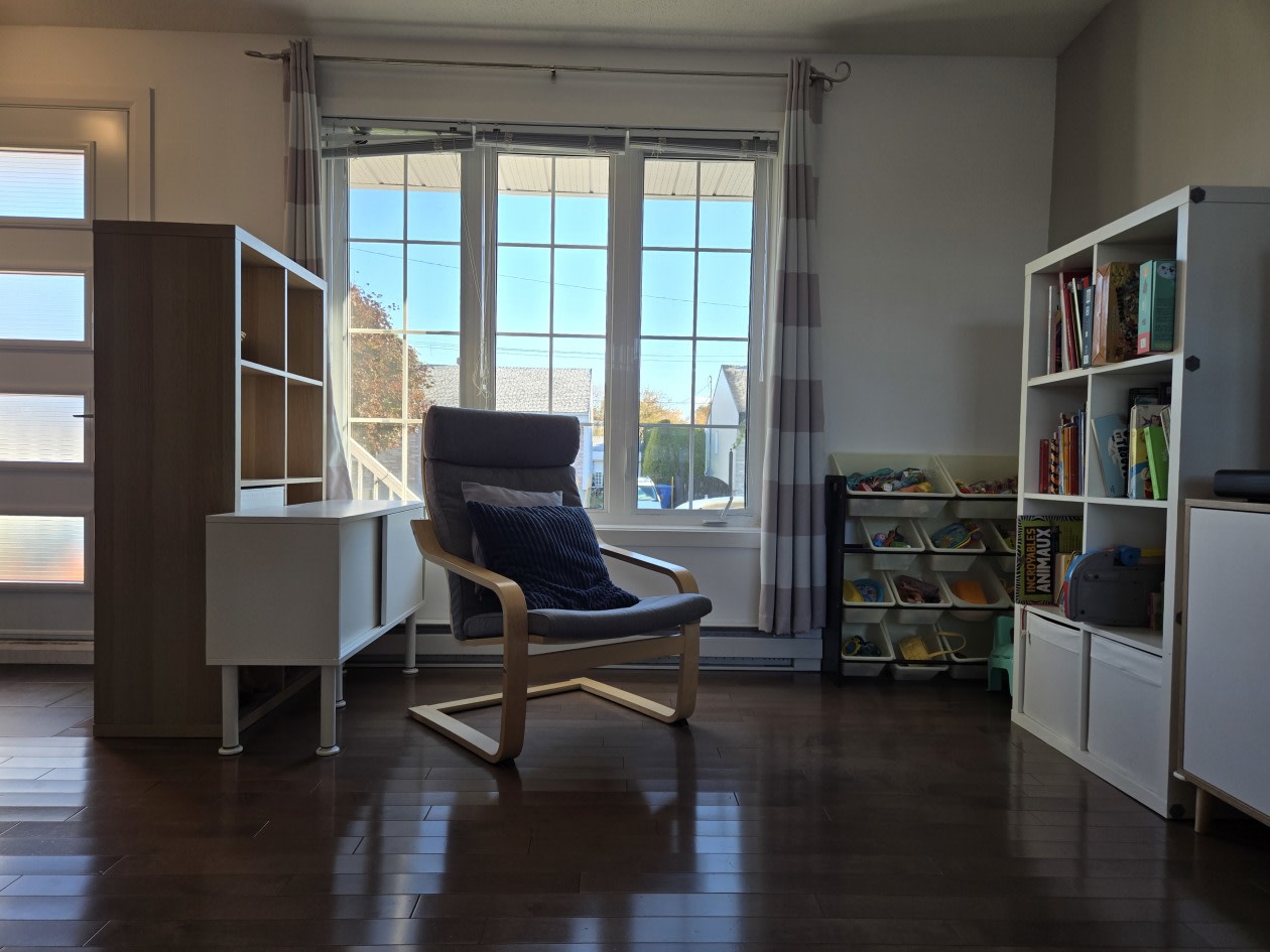Salon — 372 Rue Duportail, Québec