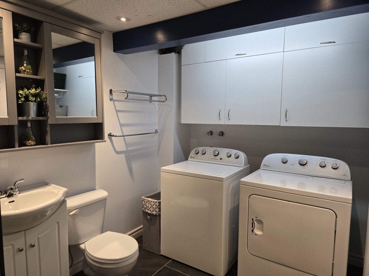 Salle de bains — 372 Rue Duportail, Québec