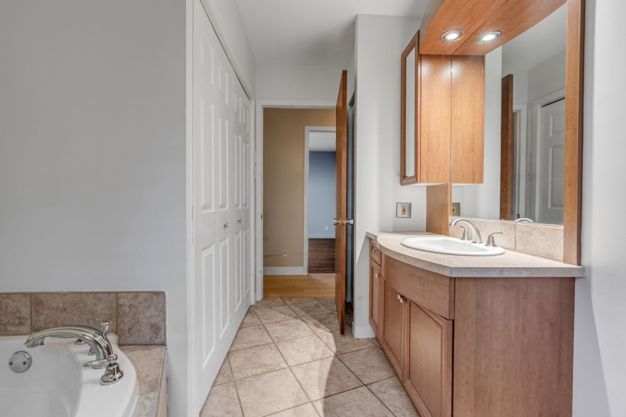 Salle de bains — 724 Rue Davie-Anderson, Lévis
