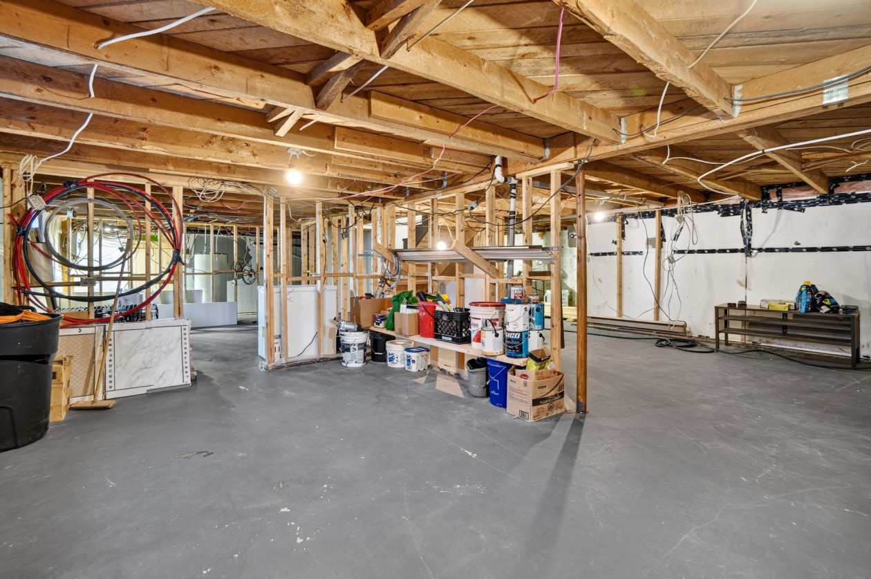 Sous-sol — 104 Rue Robert, Notre-Dame-des-Prairies