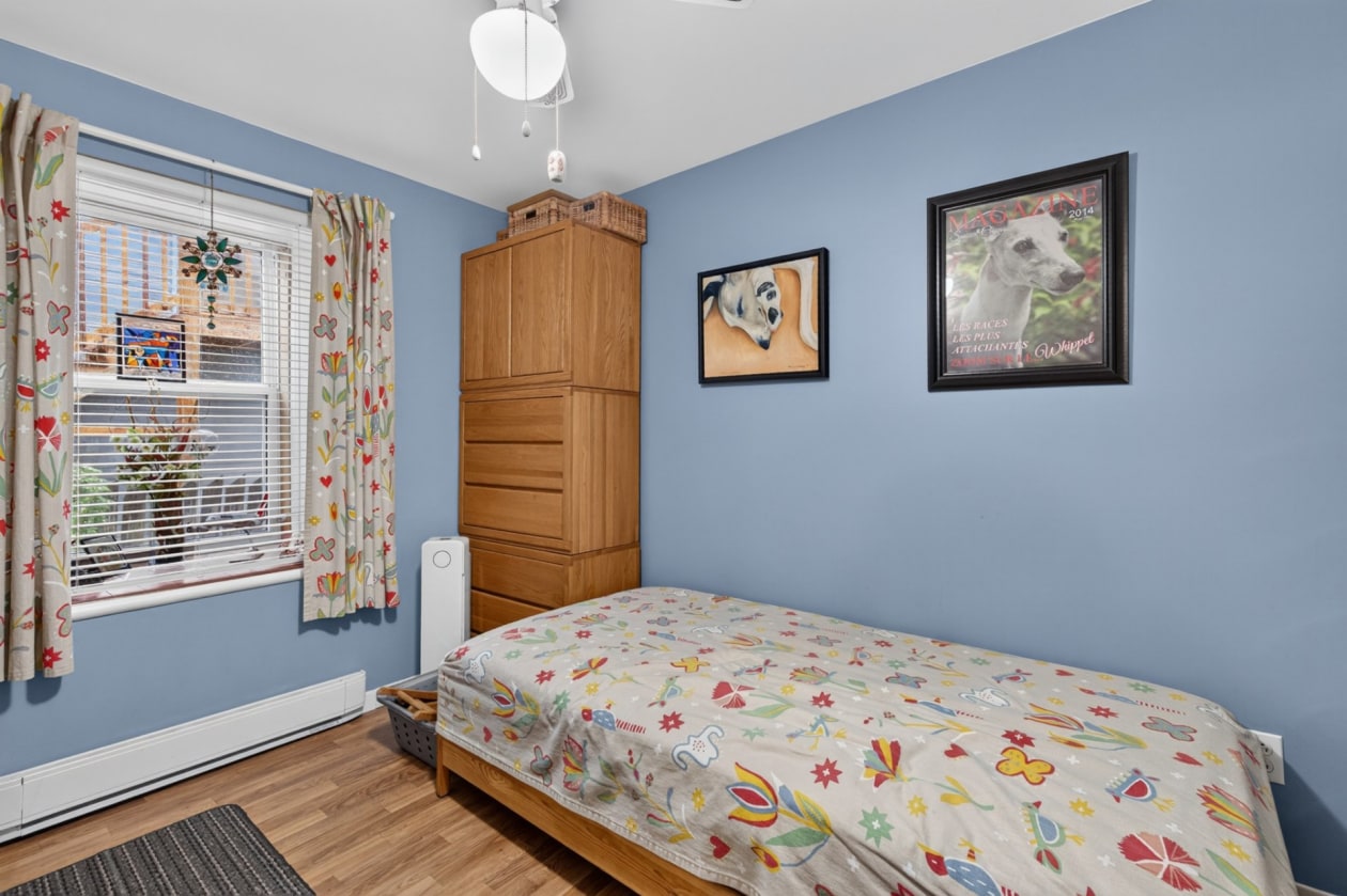 Chambre à coucher — 1975 - 1979 Av. de la Station, Québec