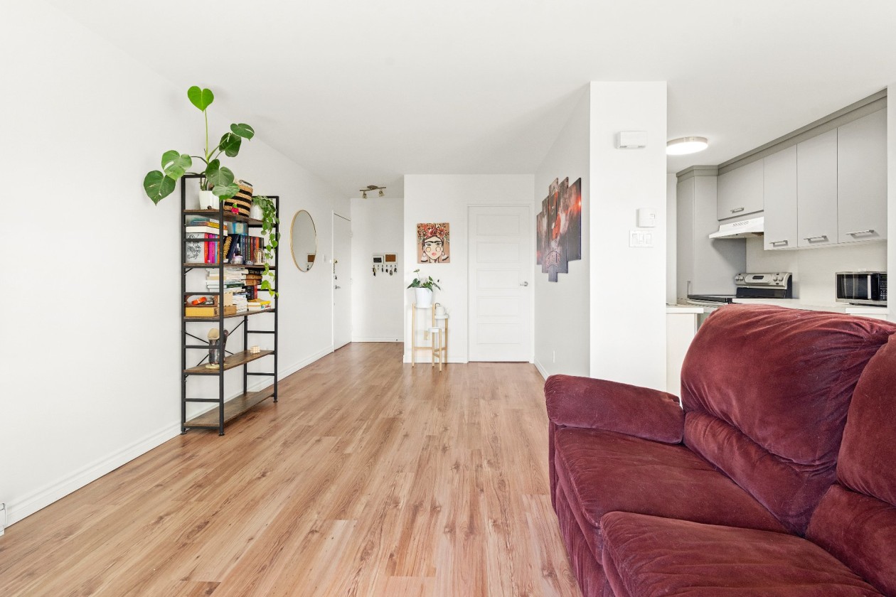 Salon — 9000 Rue de l'Attisée, Lévis