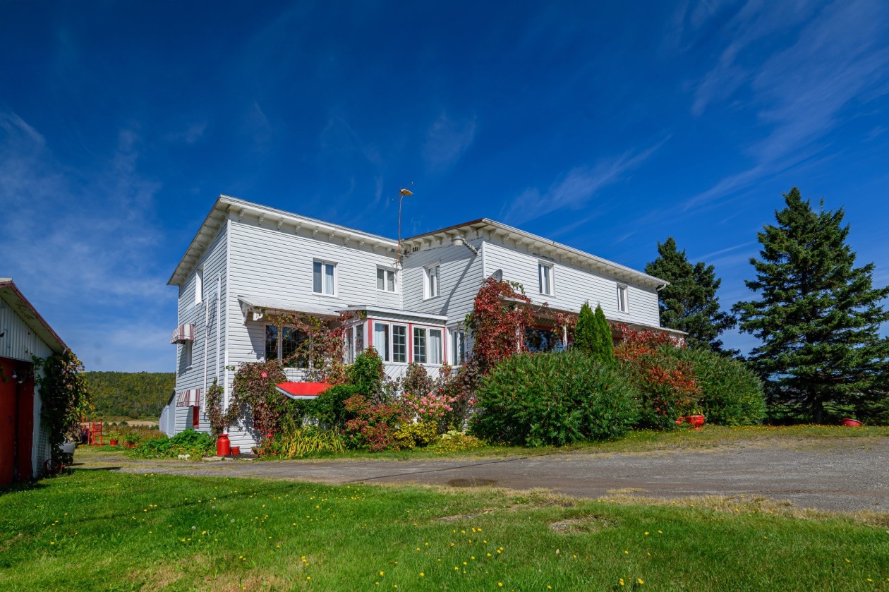 Façade — 109 Route 132, Saint-Simon-de-Rimouski
