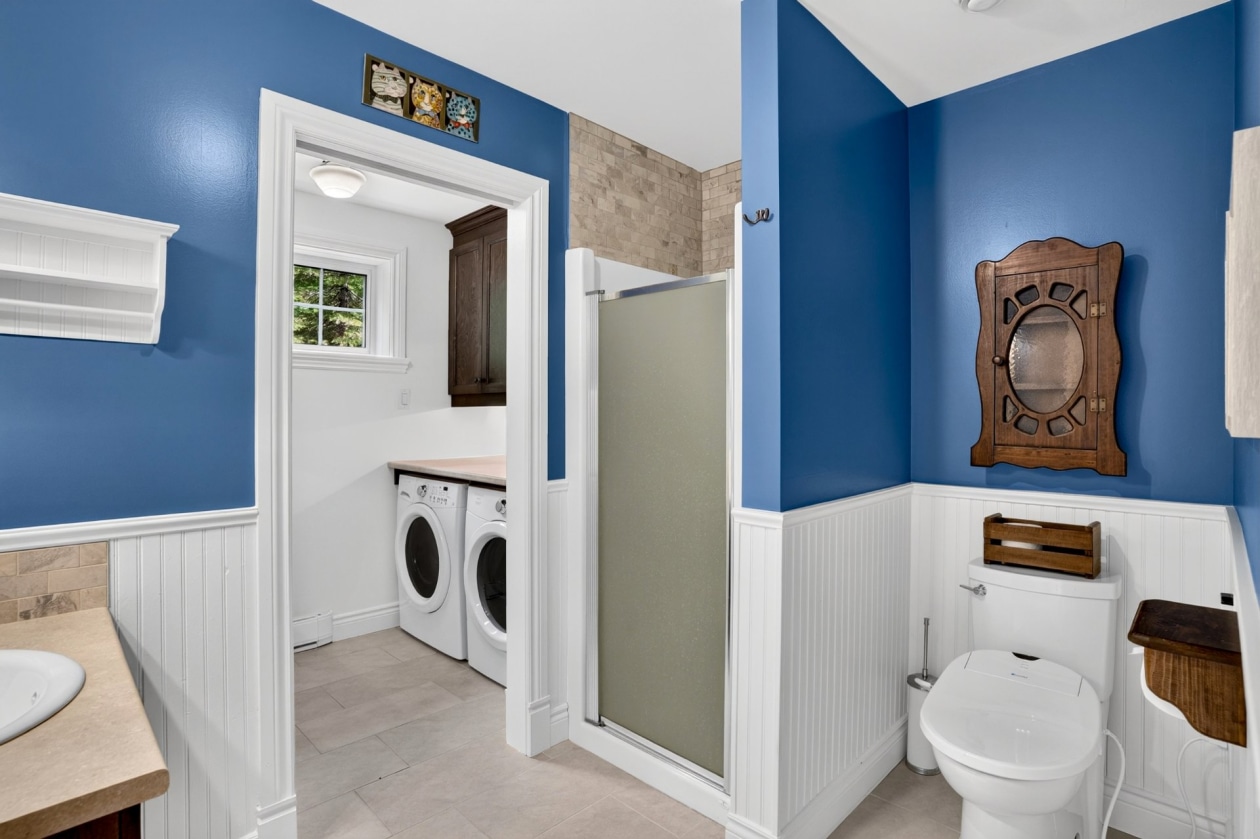 Salle de bains — 19 Rue des Gemmes, Sainte-Marguerite-du-Lac-Masson