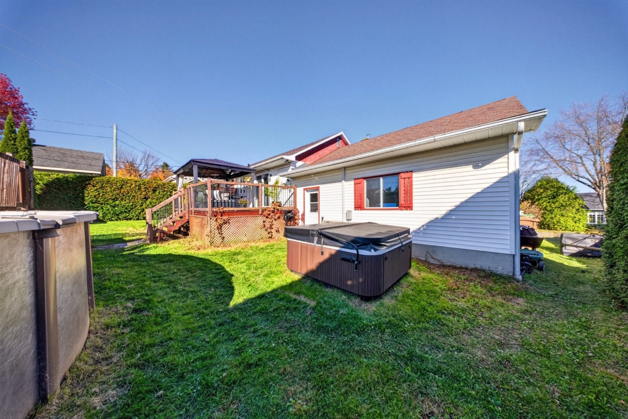 Exterior — 1398 Rue Labelle, Sherbrooke