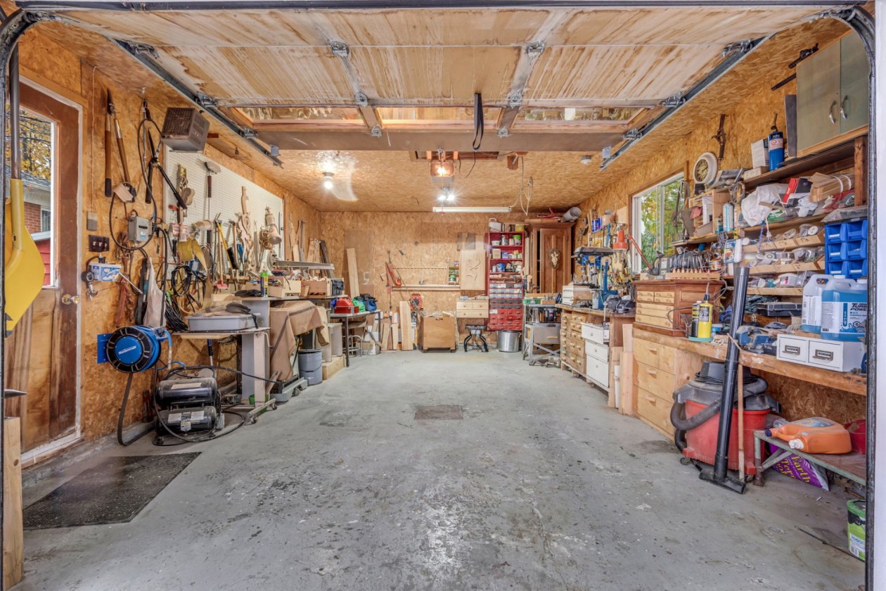 Garage — 1409 Rue Ste-Madeleine, L'Ancienne-Lorette