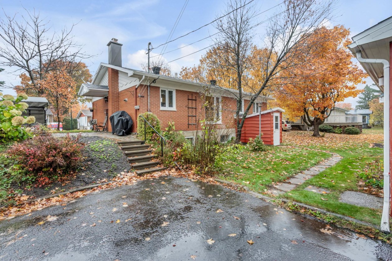 Cour — 1409 Rue Ste-Madeleine, L'Ancienne-Lorette