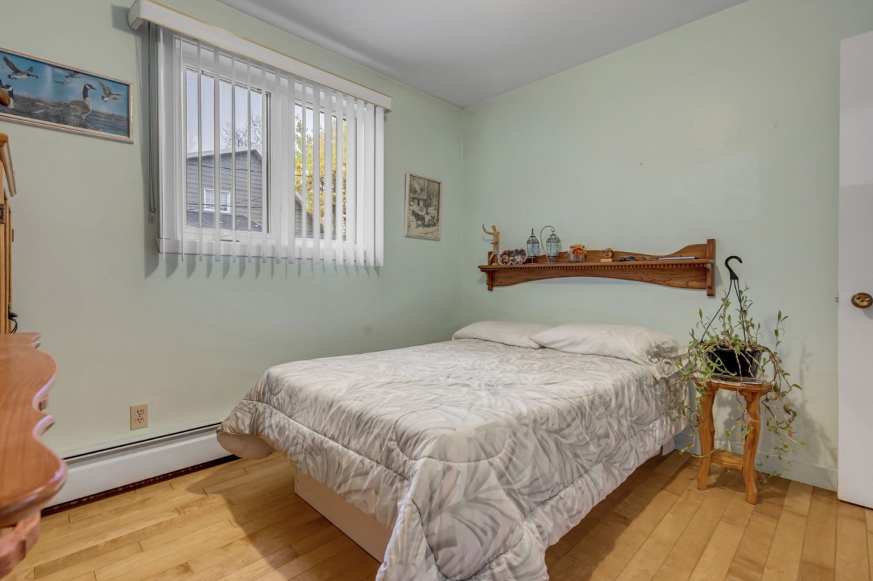 Chambre à coucher — 1409 Rue Ste-Madeleine, L'Ancienne-Lorette