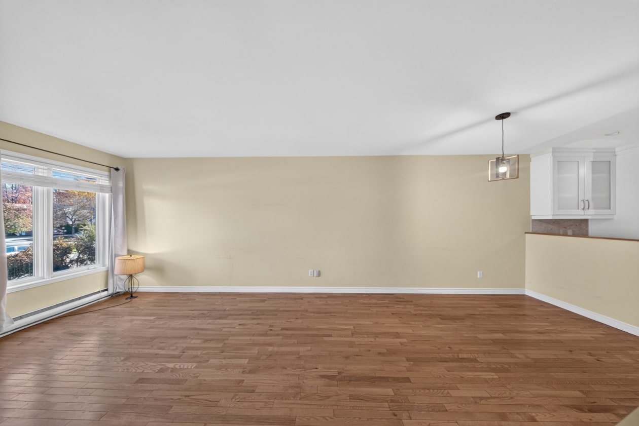 Living room — 4945 Rue Gabriel, Sherbrooke