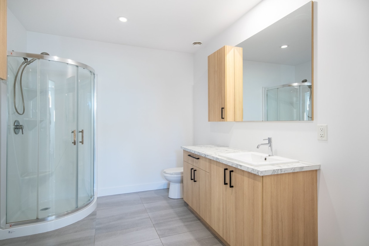 Salle de bains — 663 Rue Jacob-Nicol, Roxton Pond