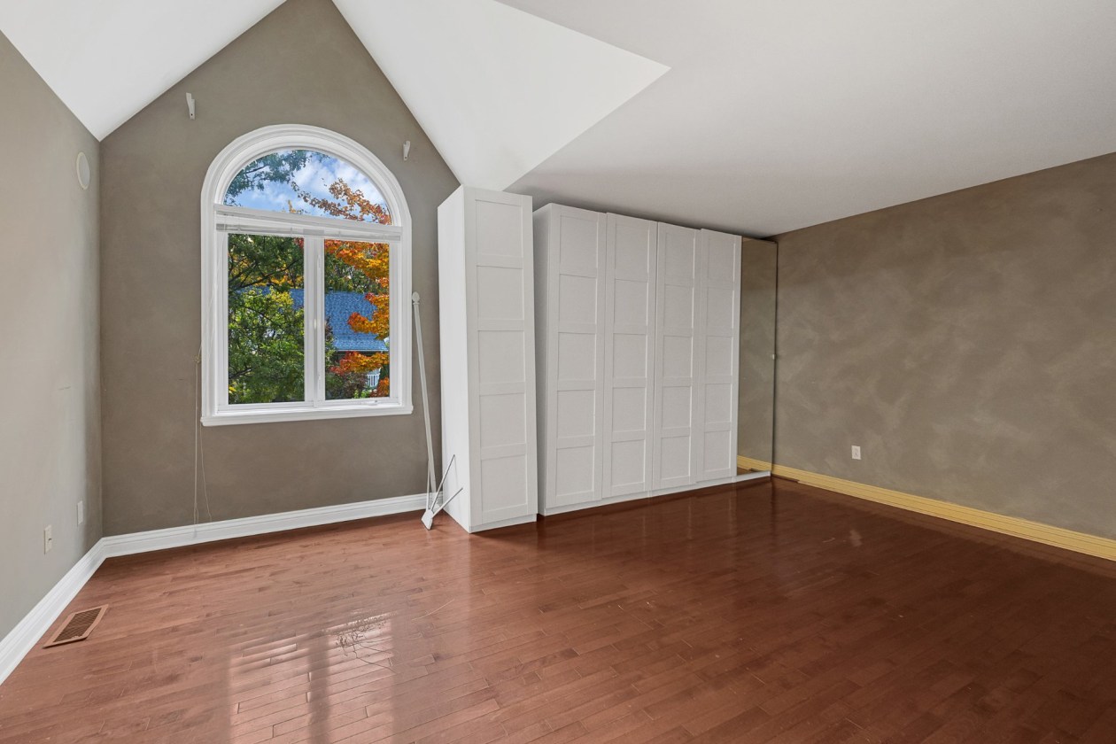 Chambre à coucher — 931 Rue des Cerisiers, Otterburn Park
