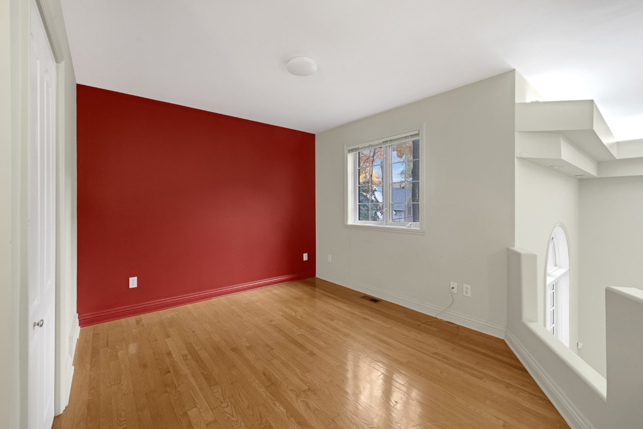 Salon — 931 Rue des Cerisiers, Otterburn Park