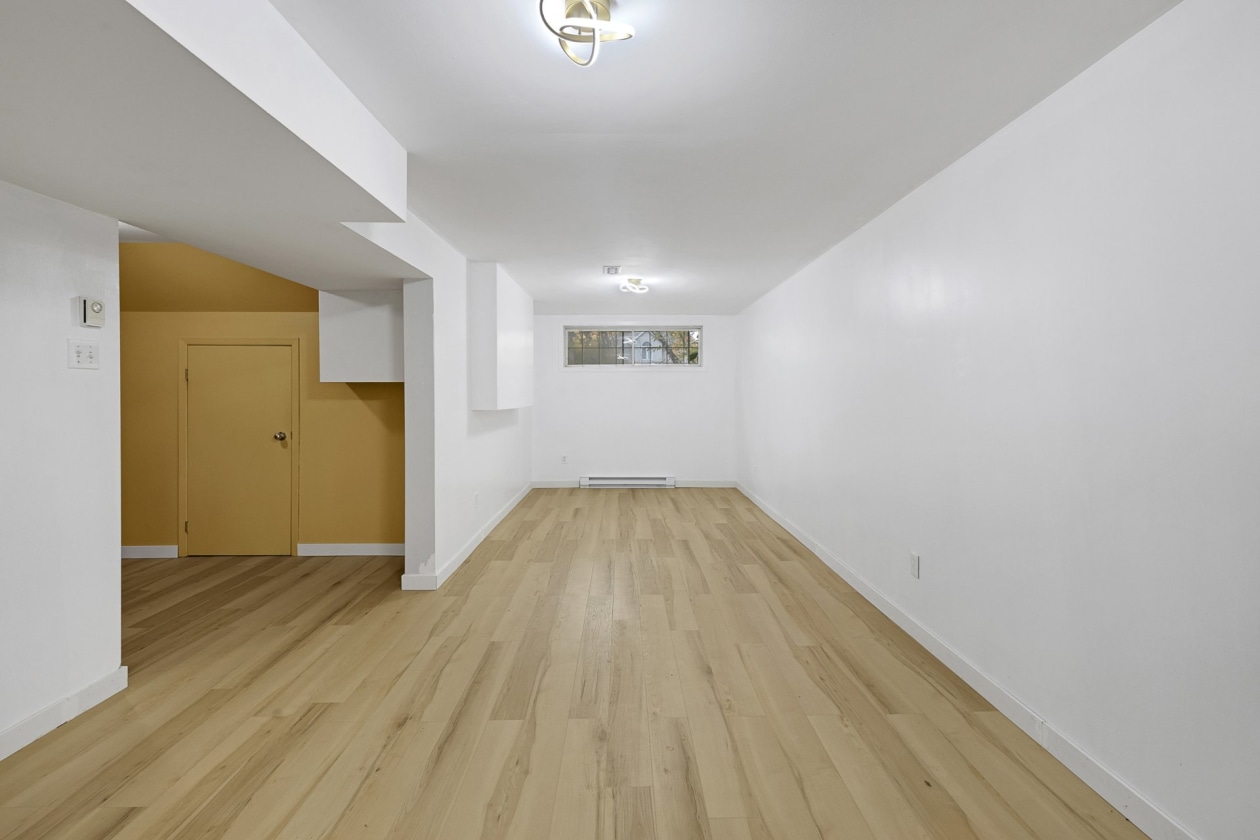 Salle familiale — 931 Rue des Cerisiers, Otterburn Park