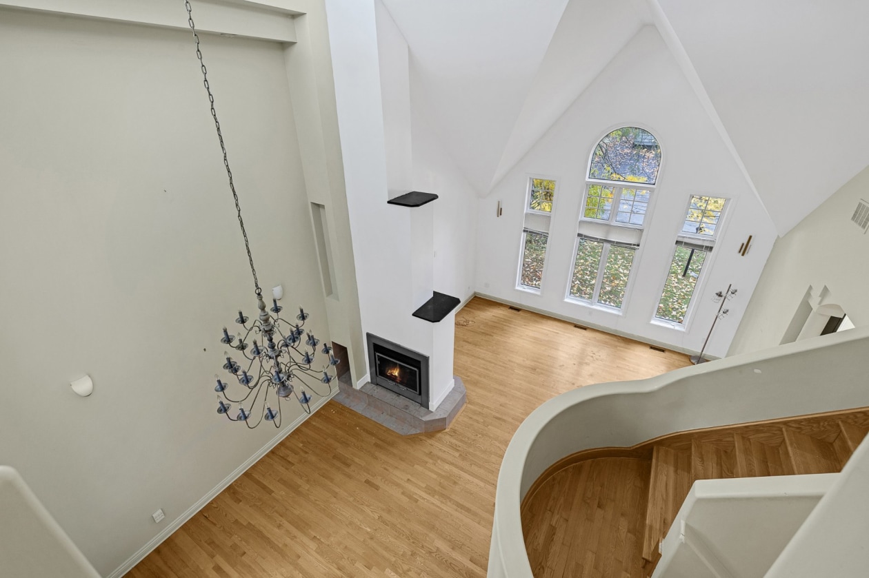 Salon — 931 Rue des Cerisiers, Otterburn Park