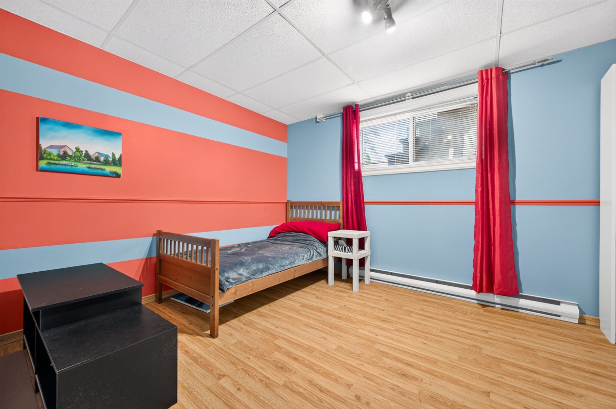Chambre à coucher — 1798 Av. de l'Amiral, Québec