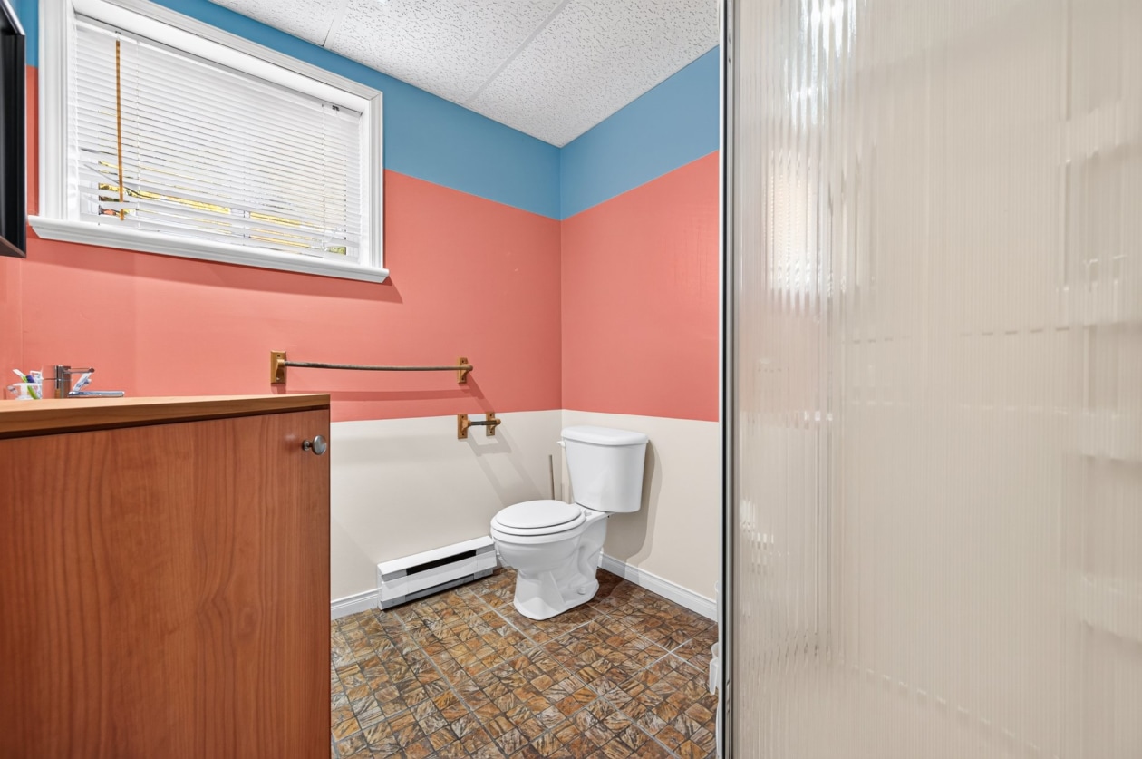 Salle de bains — 1798 Av. de l'Amiral, Québec