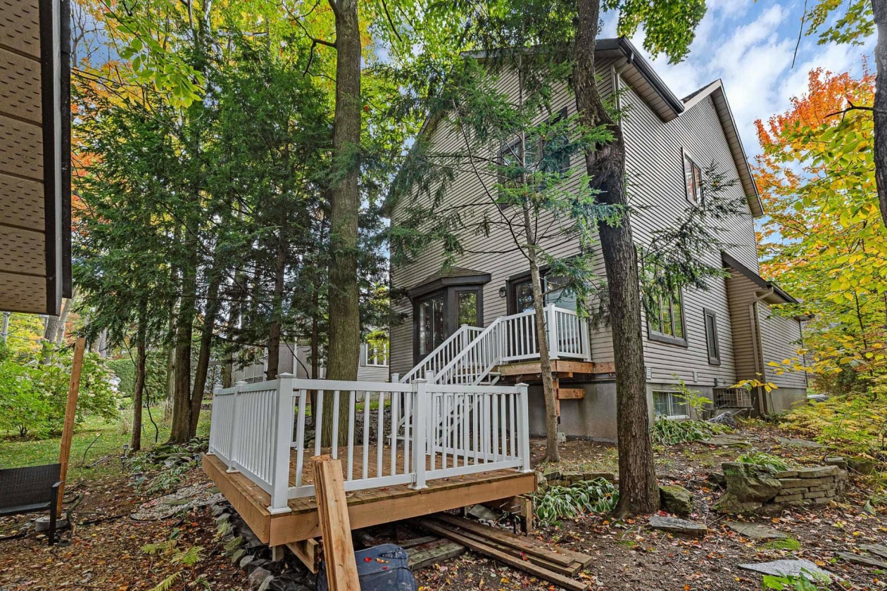 Extérieur — 931 Rue des Cerisiers, Otterburn Park