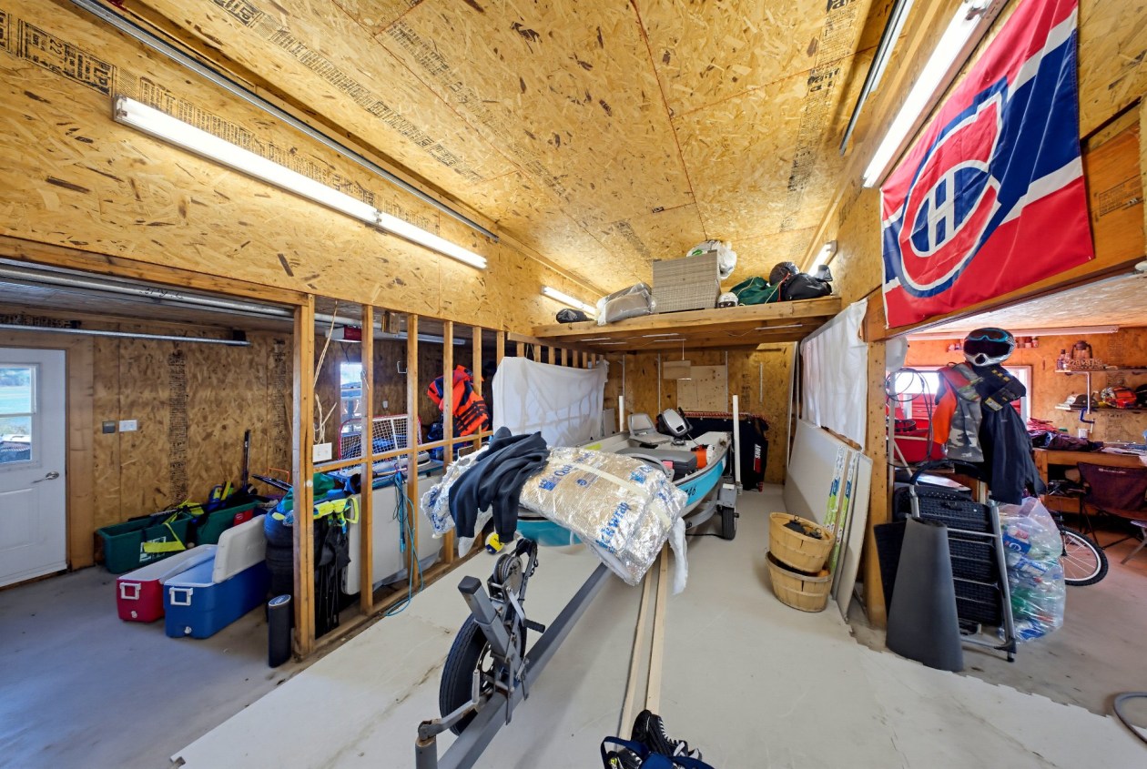Garage — 435 Rue St-Lambert, Sherbrooke
