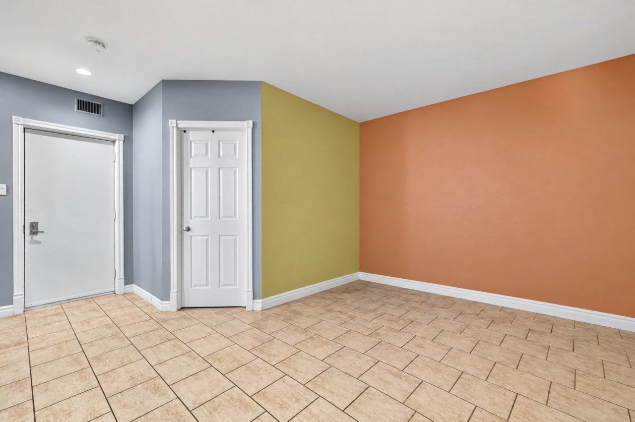 Salle familiale — 65 Rue de la Charente, Rimouski