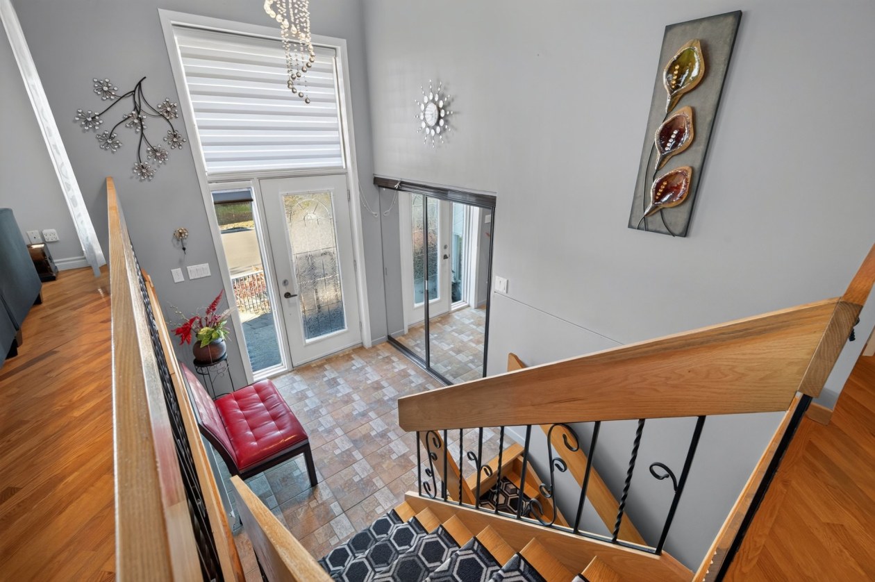 Hall d'entrée — 65 Rue de la Charente, Rimouski