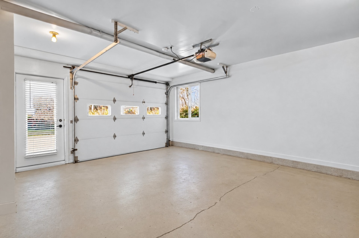 Garage — 65 Rue de la Charente, Rimouski