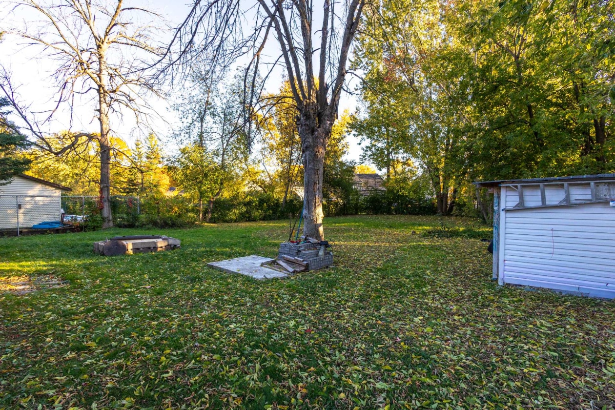 Cour — 190 Rue Gordon, Châteauguay