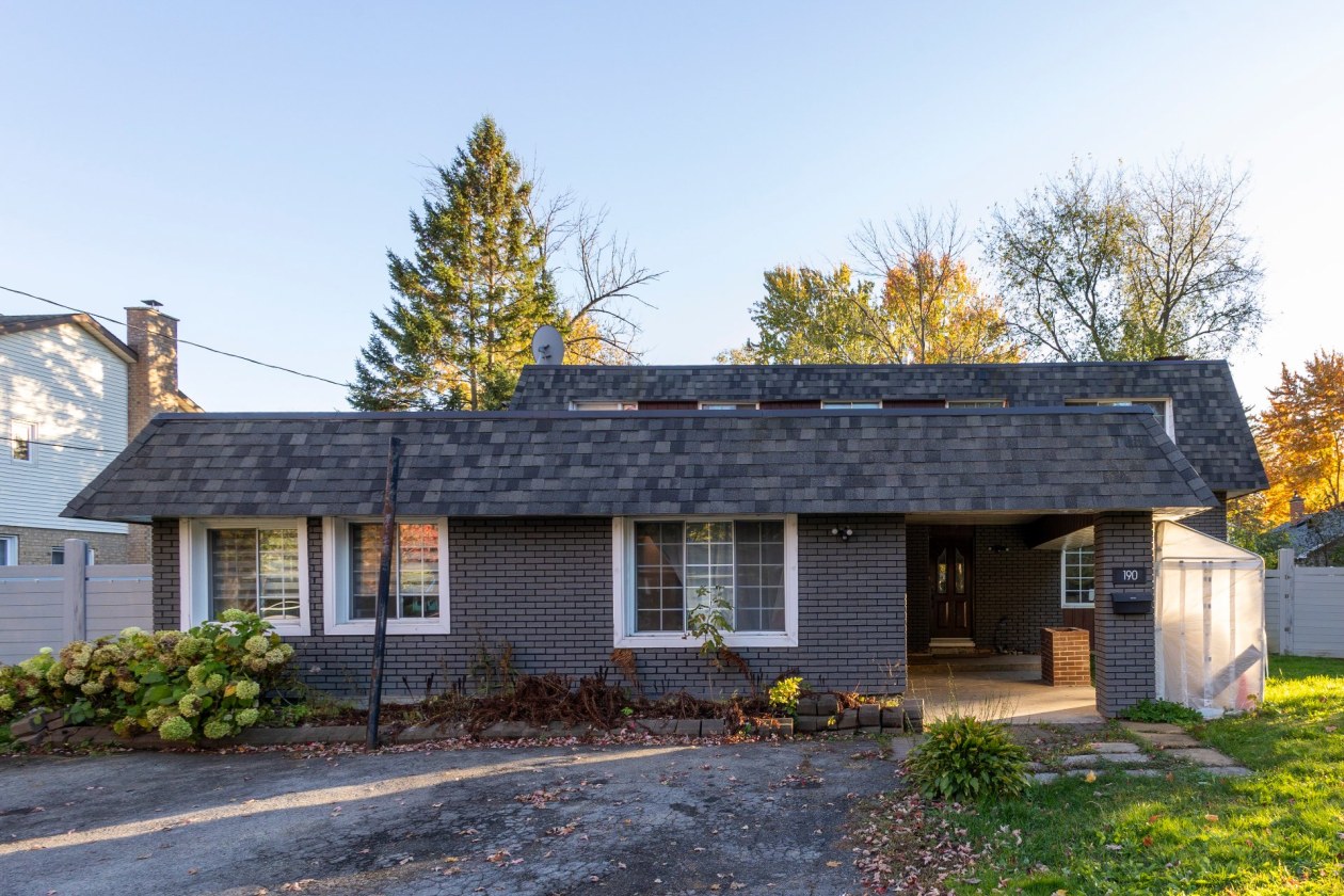 Façade — 190 Rue Gordon, Châteauguay