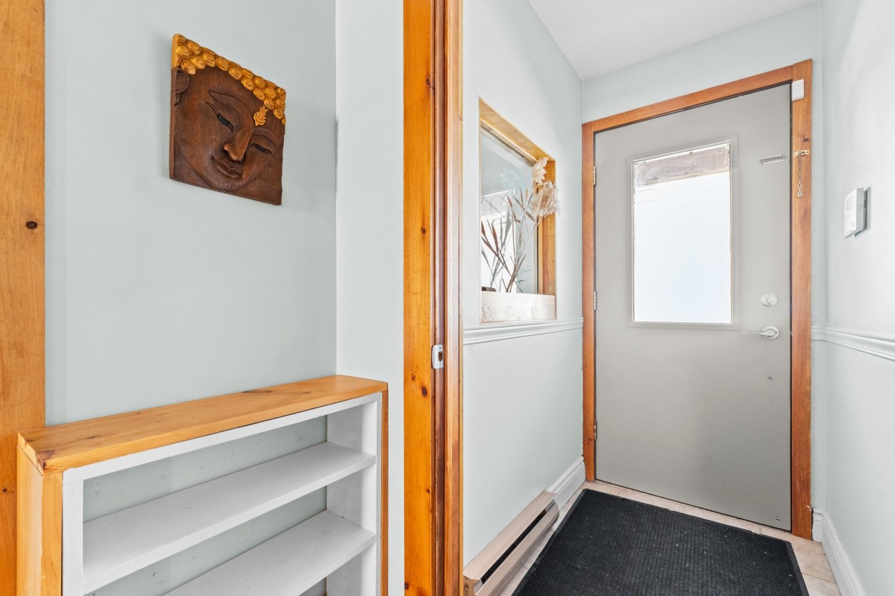 Hall d'entrée — 7414 - 7416 Rue Jacques-Rousseau, Montréal