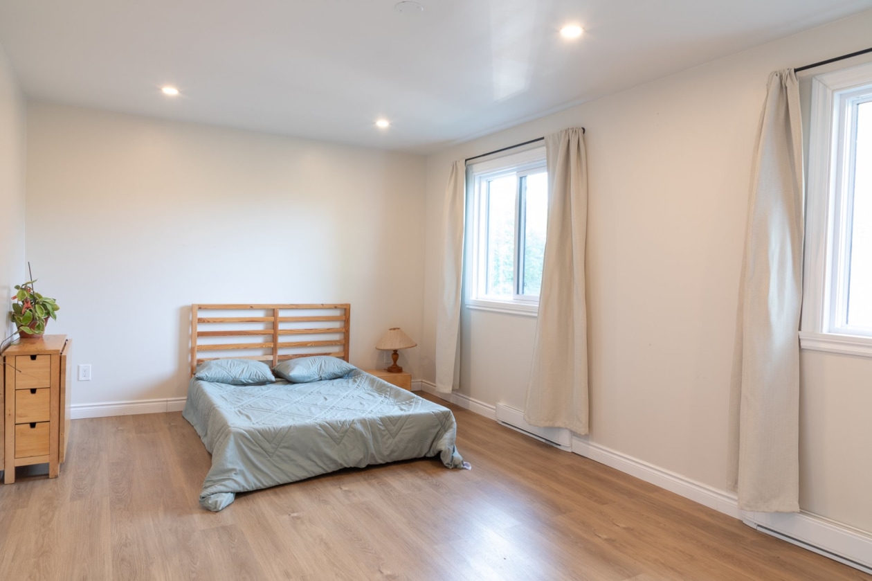 Chambre à coucher — 7414 - 7416 Rue Jacques-Rousseau, Montréal