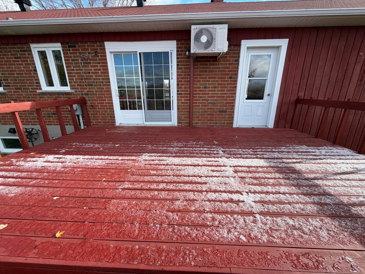 Terrasse — 1702 Rue de Normandie, Saguenay