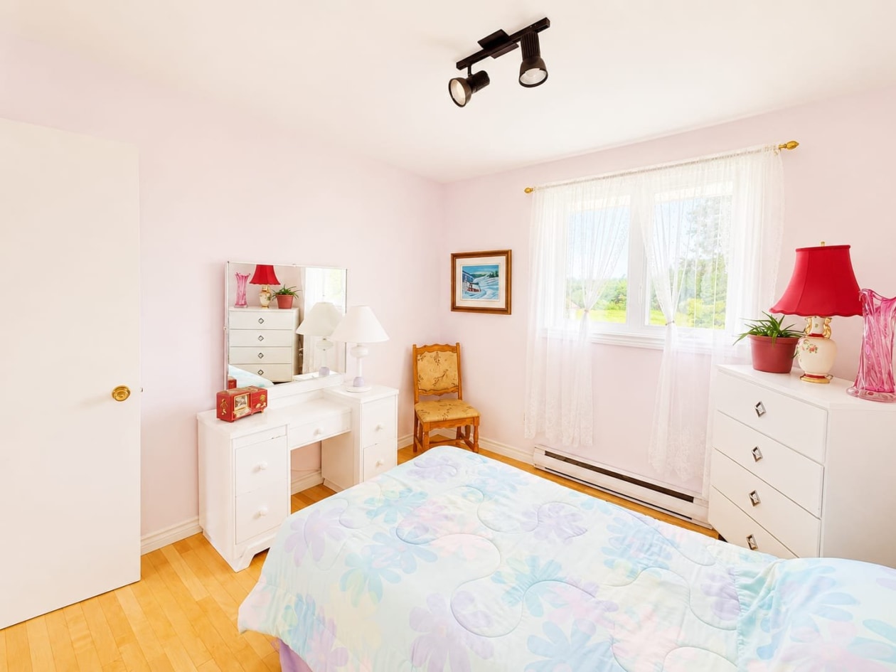 Chambre à coucher — 1815 Boul. Ste-Geneviève, Saguenay