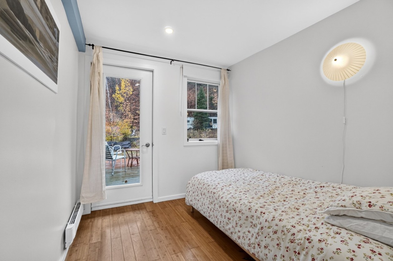 Chambre à coucher — 115 Rue Paré, Chertsey