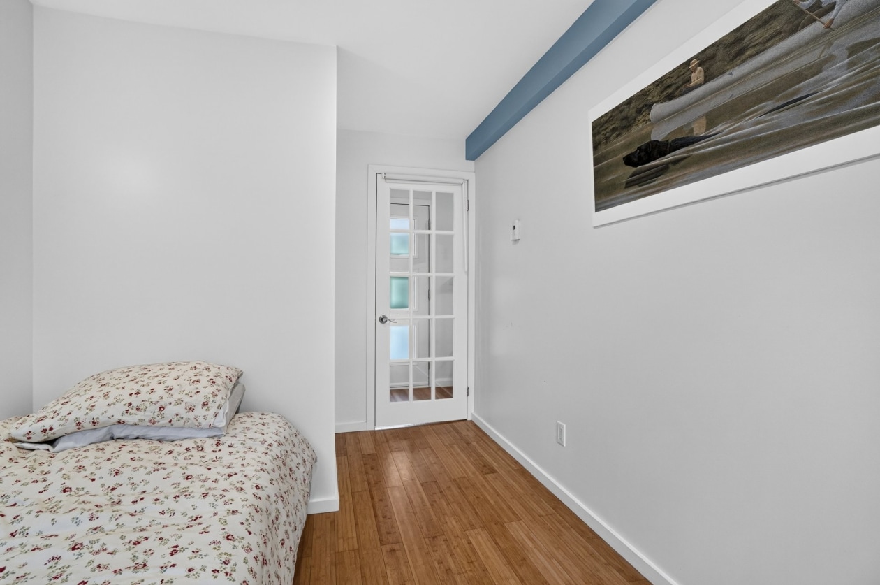 Chambre à coucher — 115 Rue Paré, Chertsey