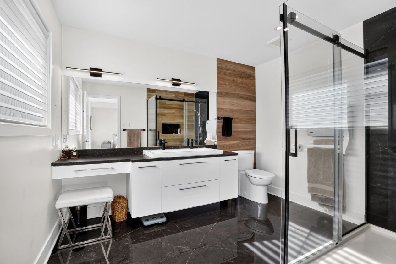 Salle de bains — 137 Rue de la Pruche, Terrebonne