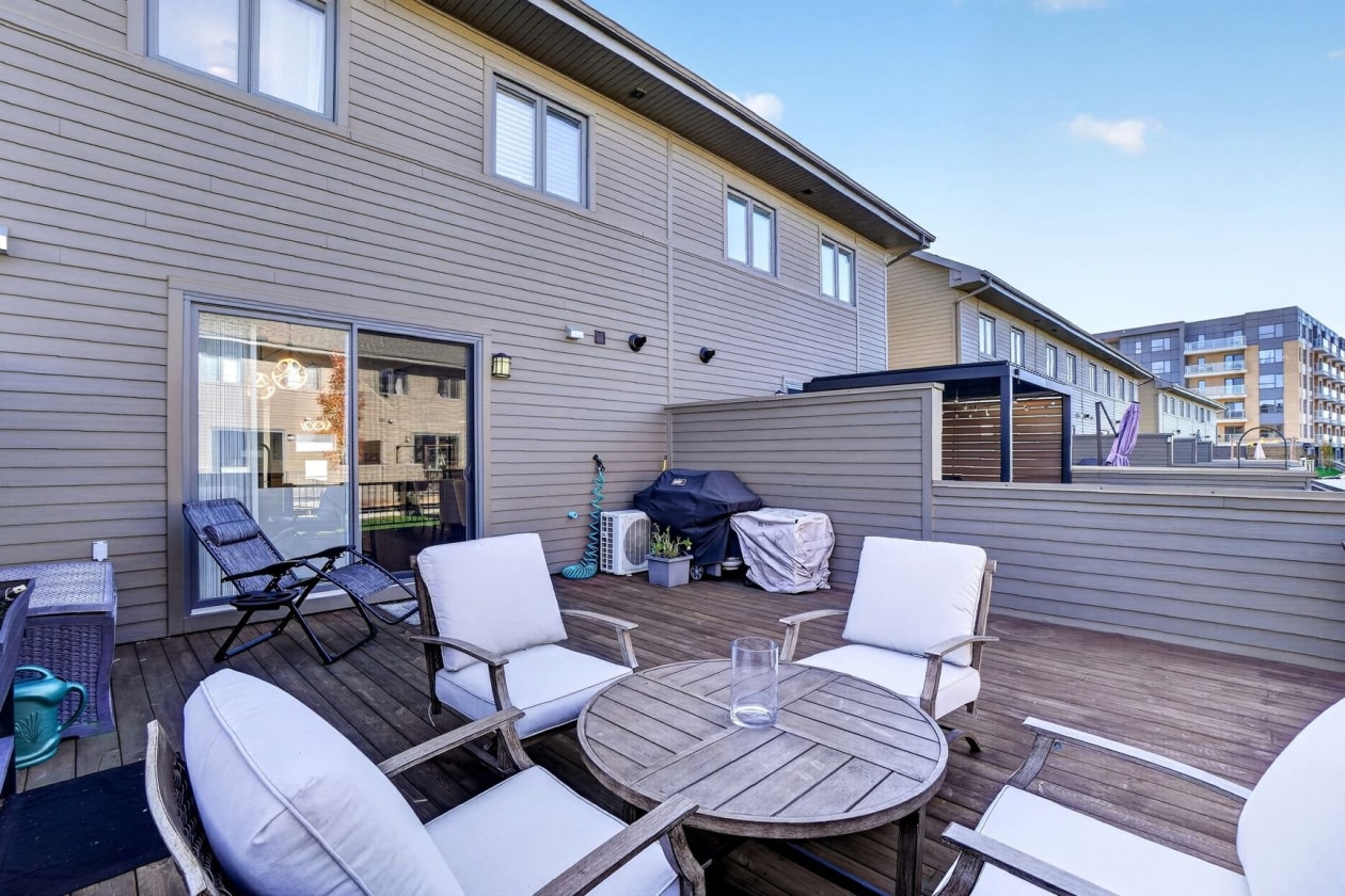 Terrasse — 137 Rue de la Pruche, Terrebonne