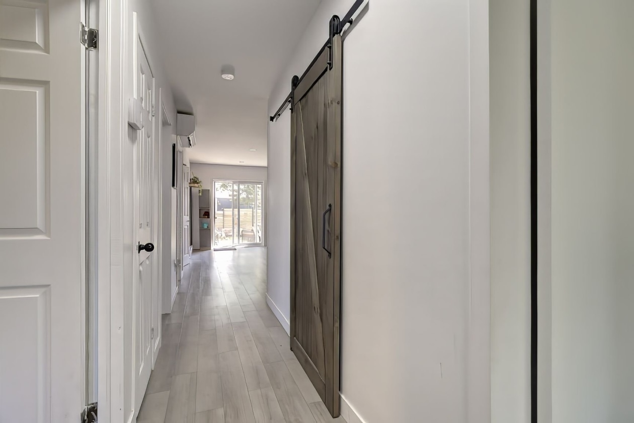 Corridor — 39 Rg St-Marc, Saint-Philippe