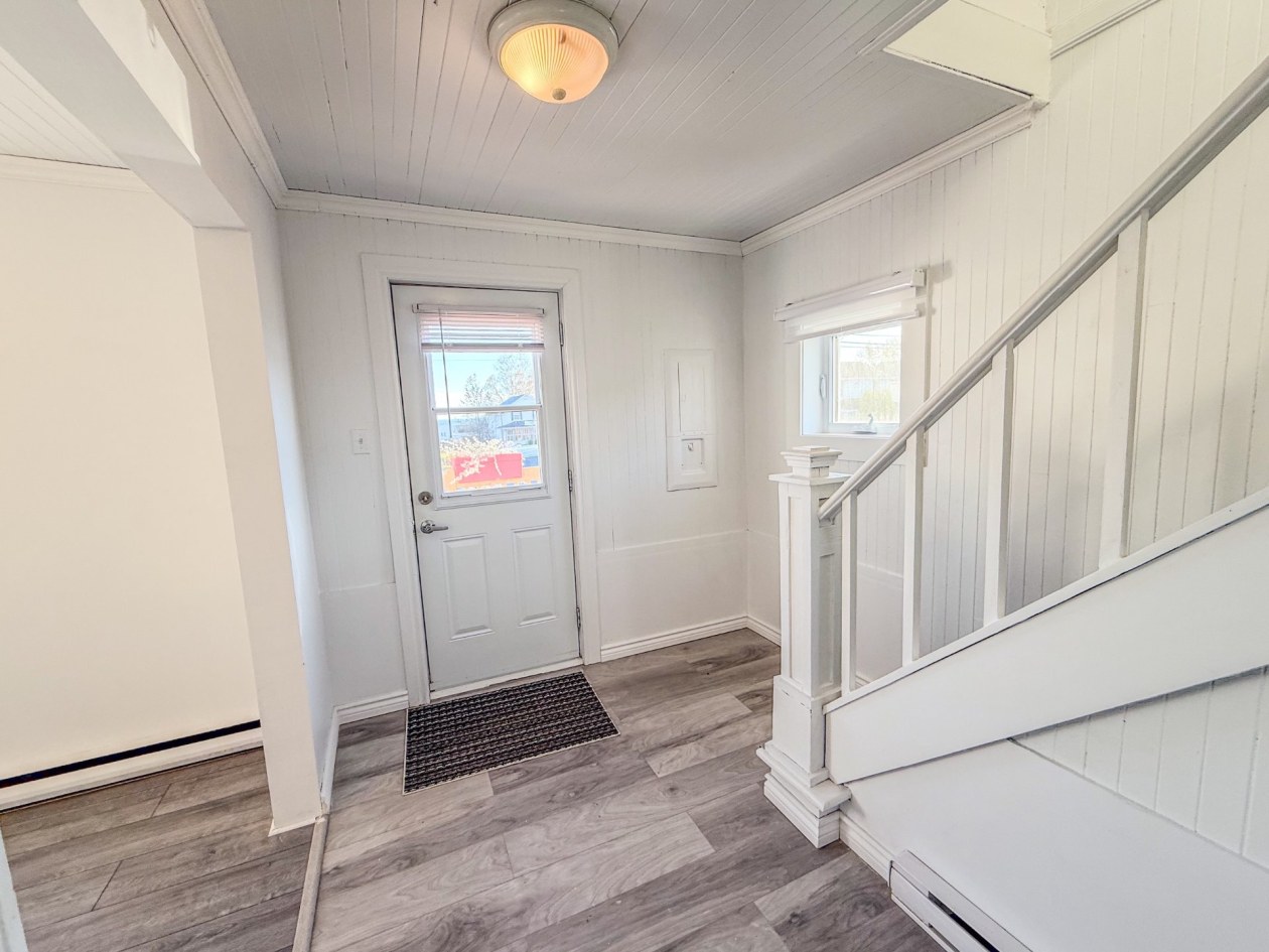 Hall d'entrée — 353 Av. Lefebvre, Chandler