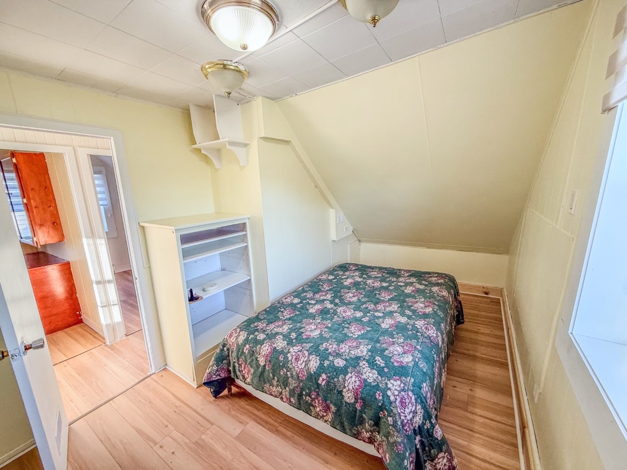 Chambre à coucher principale — 353 Av. Lefebvre, Chandler