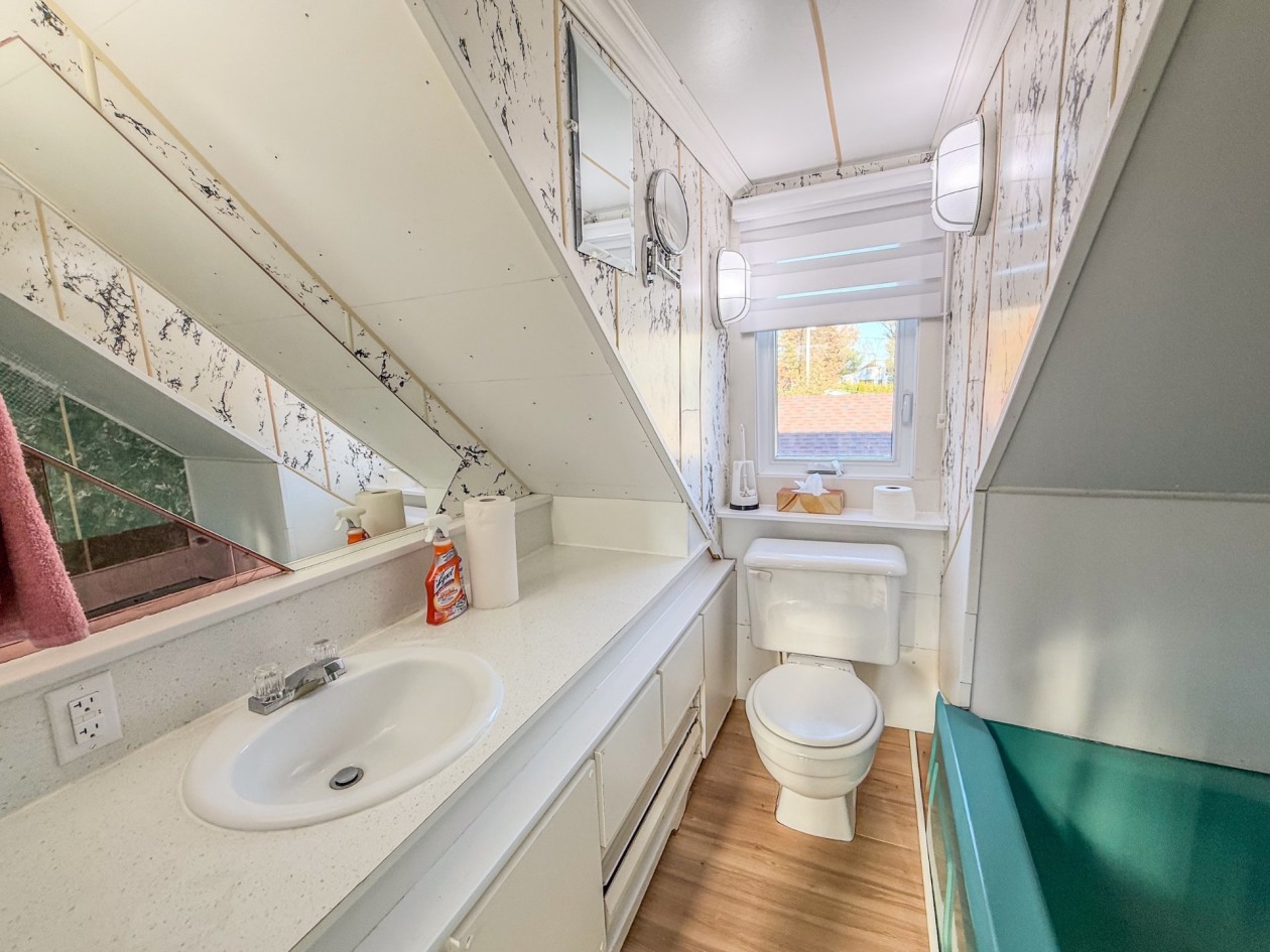Salle de bains — 353 Av. Lefebvre, Chandler