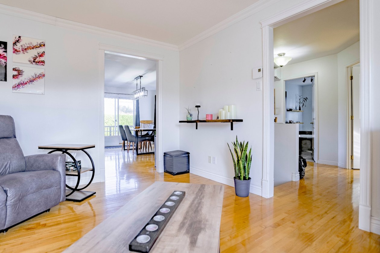 Salon — 985 Rue des Harfangs, Trois-Rivières