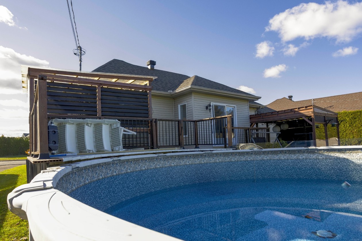 Piscine — 985 Rue des Harfangs, Trois-Rivières