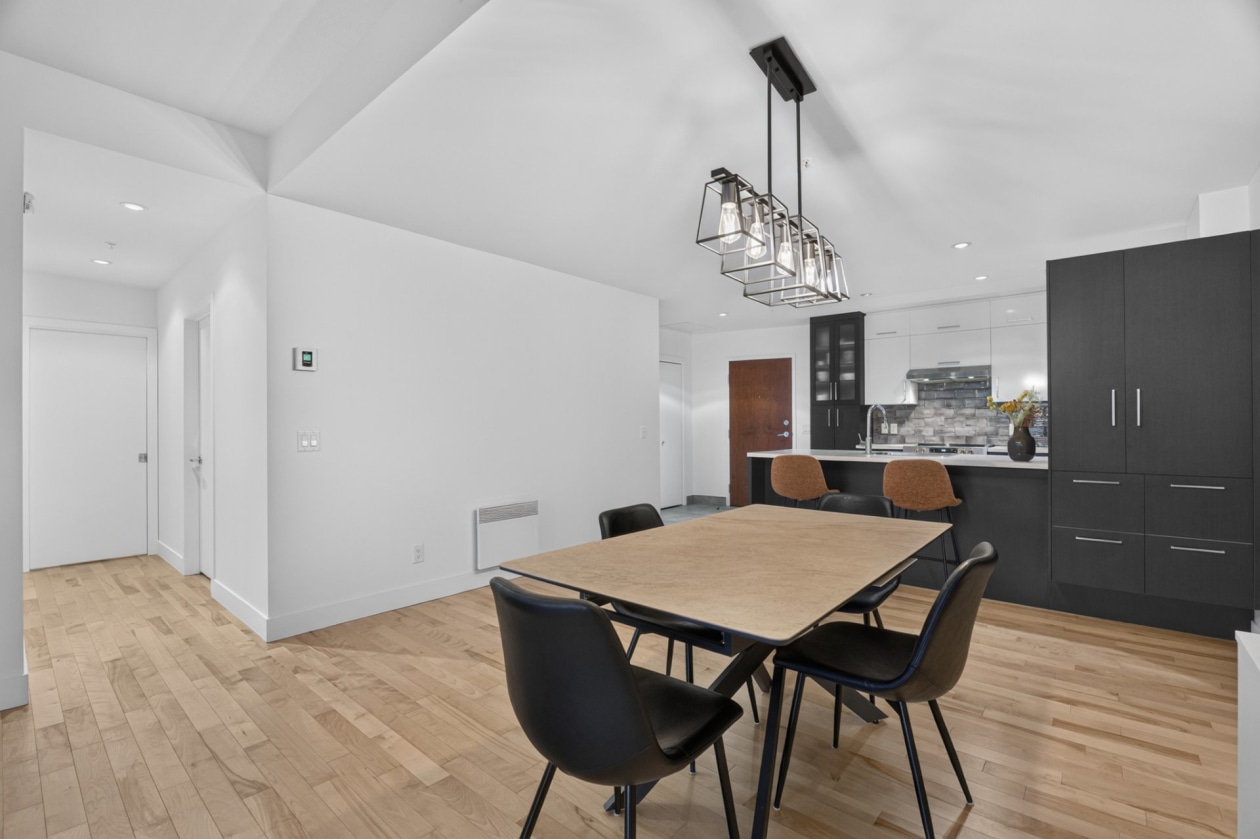 Salle à manger — 1111 Rue de Dijon, Québec