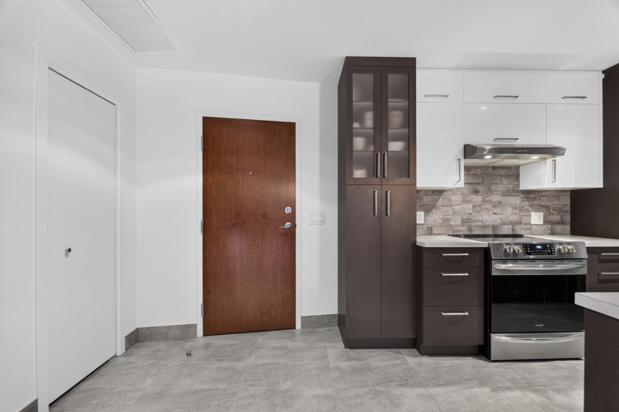 Hall d'entrée — 1111 Rue de Dijon, Québec